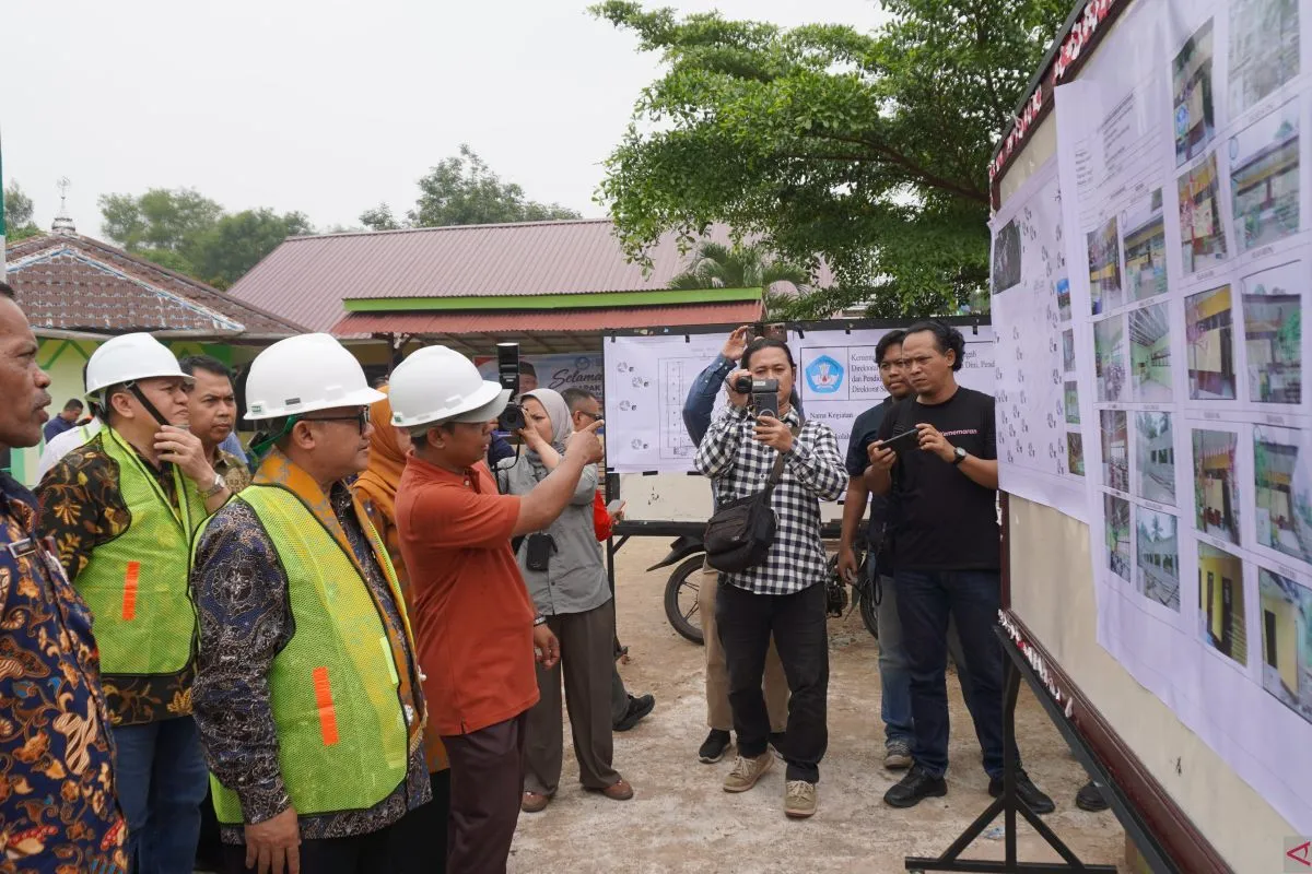 Kemendikdasmen Salurkan Rp 846 Miliar Untuk Revitalisasi Sekolah Kalbar